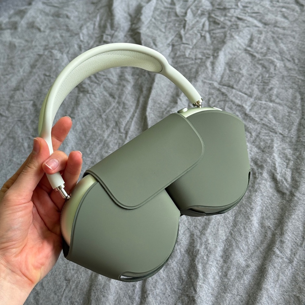 Apple AirPods Max (lighting cable)